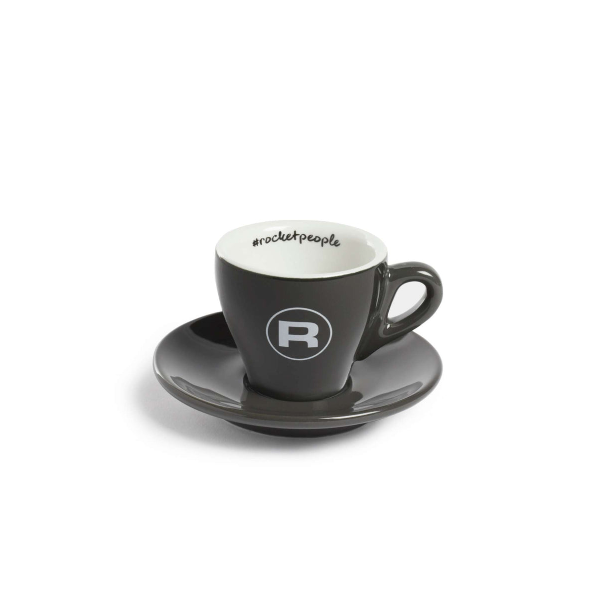 ROCKT ESPRESSOªº«~µP¥d¥¬ªM¡A¥~­±¬O¶¦â¡A¸̭±¬O¶¦â¡CªM¤l¥~°¼²°¤º°¼³£¦L¦³ROCKET LOGO¡C³o­ӪM¤l¦³ªþ½L¤l¡C¥i¦¨É̦ܳh 80mlªº¿@ÁY©@°Ø